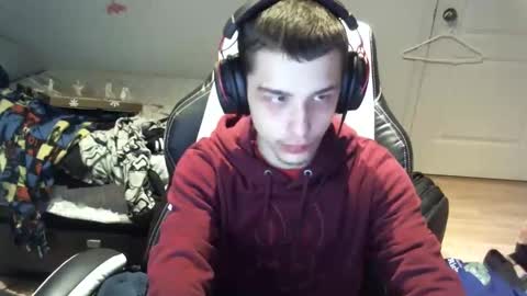 willfro_ online show from December 23, 4:43 am