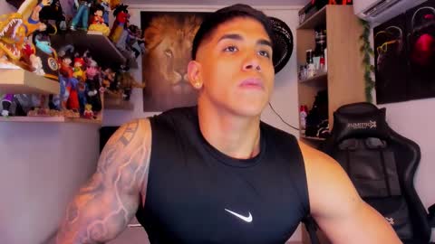 Snapshot of william_dracko9 chatting on March 12, 8:48 pm Dracko online show from March 12, 8:48 pm