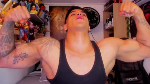 Snapshot of william_dracko9 chatting on April 16, 4:35 am Dracko online show from April 16, 4:35 am