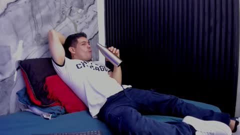 William Steel online show from November 14, 4:22 am