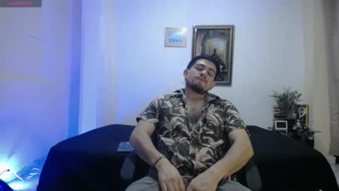 Snapshot of william_steel_ chatting on February 14, 2:58 pm William Steel online show from February 14, 2:58 pm