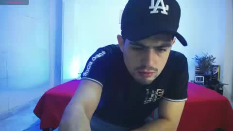 Snapshot of william_steel_ chatting on February 20, 2:06 pm William Steel online show from February 20, 2:06 pm