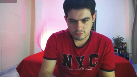 Snapshot of william_steel_ chatting on February 27, 3:34 pm William Steel online show from February 27, 3:34 pm