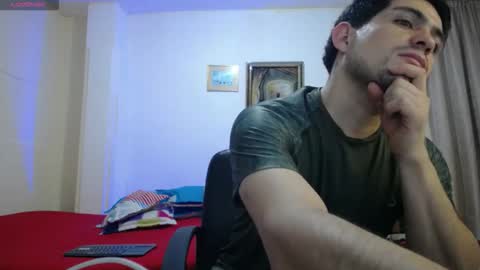 Snapshot of william_steel_ chatting on March 3, 4:07 am William Steel online show from March 3, 4:07 am