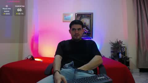 Snapshot of william_steel_ chatting on March 5, 11:50 am William Steel online show from March 5, 11:50 am