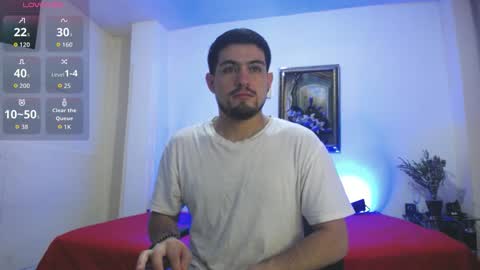 Snapshot of william_steel_ chatting on March 12, 11:49 am William Steel online show from March 12, 11:49 am