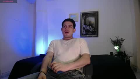 Snapshot of william_steel_ chatting on March 28, 11:43 am William Steel online show from March 28, 11:43 am