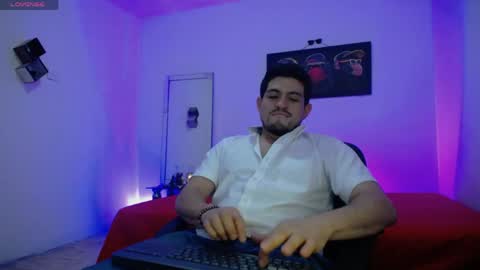 William Steel online show from April 29, 5:30 pm