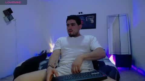 William Steel online show from May 8, 12:54 pm