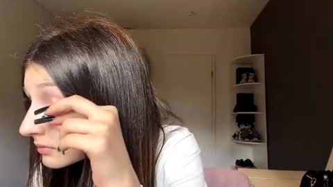 Mari online show from June 14, 5:26 pm
