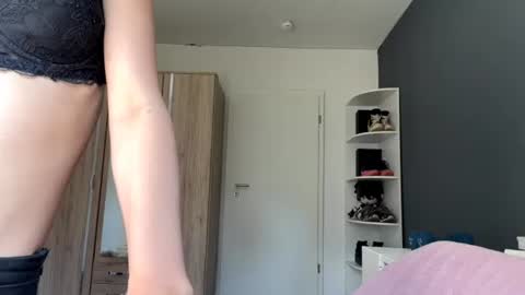 Mari online show from July 12, 1:24 pm