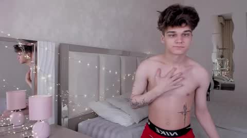 Willie online show from October 1, 10:21 am