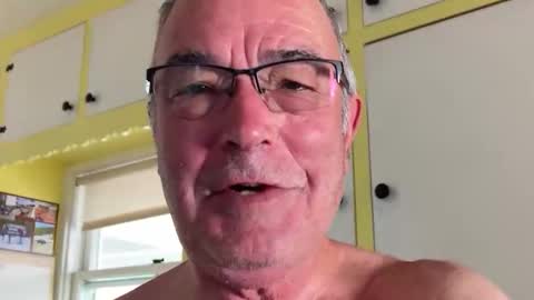 William online show from May 11, 4:04 pm