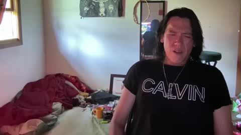 Snapshot of willlohne5 chatting on May 27, 8:17 pm Ville Lohner online show from May 27, 8:17 pm