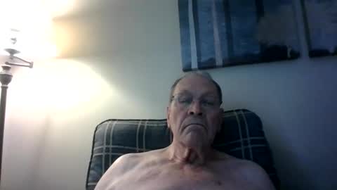 Snapshot of willnedoher chatting on April 10, 12:21 pm Willhedoher online show from April 10, 12:21 pm