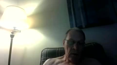 Snapshot of willnedoher chatting on April 18, 12:09 pm Willhedoher online show from April 18, 12:09 pm
