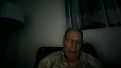 Snapshot of willnedoher chatting on April 20, 11:35 am Willhedoher online show from April 20, 11:35 am