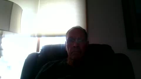 Snapshot of willnedoher chatting on April 21, 12:00 pm Willhedoher online show from April 21, 12:00 pm