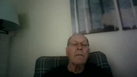 Snapshot of willnedoher chatting on April 22, 12:39 pm Willhedoher online show from April 22, 12:39 pm