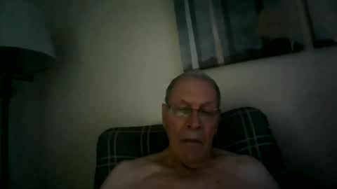 Snapshot of willnedoher chatting on April 27, 11:30 am Willhedoher online show from April 27, 11:30 am