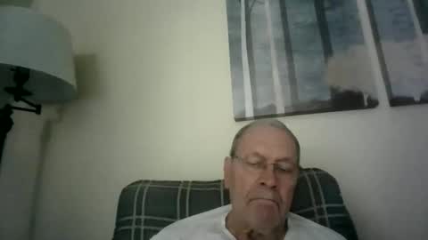Snapshot of willnedoher chatting on May 3, 12:55 pm Willhedoher online show from May 3, 12:55 pm