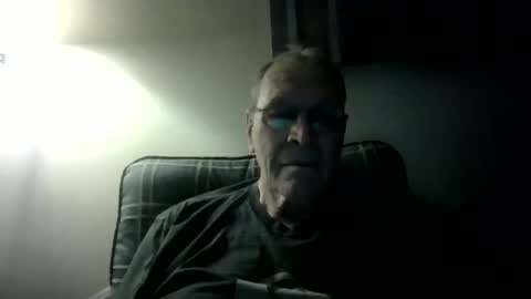 Snapshot of willnedoher chatting on May 5, 3:03 am Willhedoher online show from May 5, 3:03 am