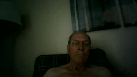 Snapshot of willnedoher chatting on May 12, 11:51 am Willhedoher online show from May 12, 11:51 am