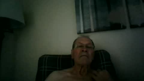 Snapshot of willnedoher chatting on May 13, 12:24 pm Willhedoher online show from May 13, 12:24 pm