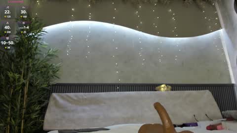 Ms Willow online show from December 10, 3:44 pm