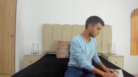 WillSainz online show from December 19, 12:12 pm