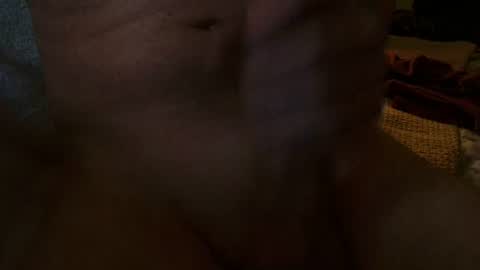 Snapshot of willuknn chatting on December 4, 9:01 pm willuknn online show from December 4, 9:01 pm