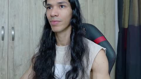 Snapshot of willy_veins chatting on April 4, 12:13 pm willy_veins online show from April 4, 12:13 pm