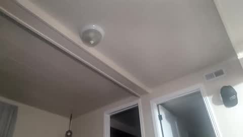 Snapshot of willynn83 chatting on May 16, 6:43 am willynn83 online show from May 16, 6:43 am