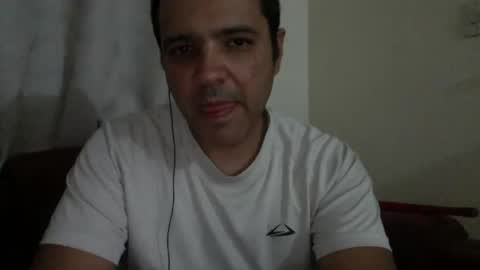 Snapshot of wilmer8282 chatting on February 19, 2:01 am Dante online show from February 19, 2:01 am