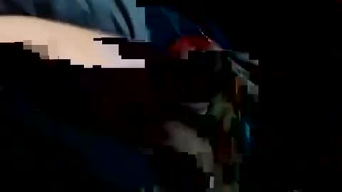 Snapshot of win1987t chatting on February 13, 2:12 am win1987t online show from February 13, 2:12 am