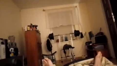 Snapshot of win1987t chatting on February 18, 11:41 pm win1987t online show from February 18, 11:41 pm