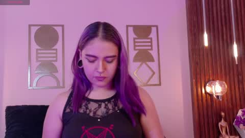 Snapshot of winchester_hanna chatting on April 30, 8:57 pm Winchester Hanna online show from April 30, 8:57 pm