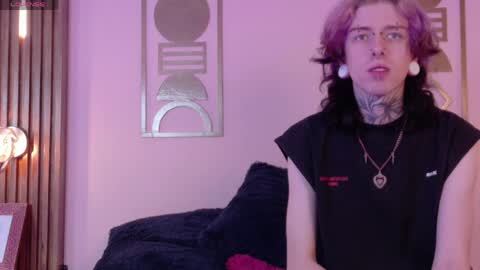 Snapshot of winchester_hanna chatting on May 12, 8:06 pm Winchester Hanna online show from May 12, 8:06 pm