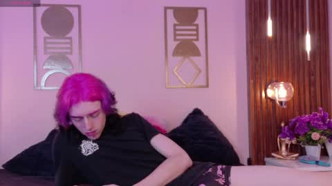Snapshot of winchester_hanna chatting on May 14, 10:05 pm Winchester Hanna online show from May 14, 10:05 pm