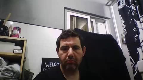 Snapshot of windowpane5 chatting on February 23, 11:24 pm windowpane online show from February 23, 11:24 pm