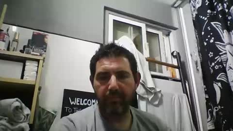 Snapshot of windowpane5 chatting on March 5, 7:54 pm windowpane online show from March 5, 7:54 pm