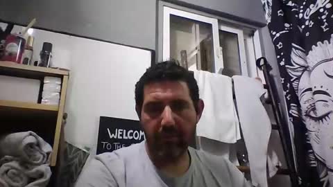 Snapshot of windowpane5 chatting on March 6, 8:38 pm windowpane online show from March 6, 8:38 pm