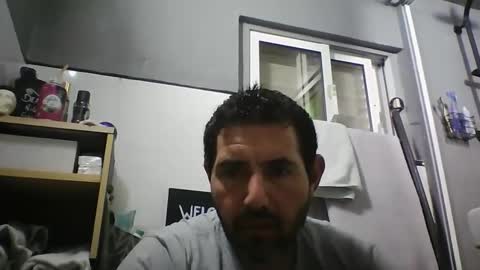 Snapshot of windowpane5 chatting on March 9, 7:07 pm windowpane online show from March 9, 7:07 pm