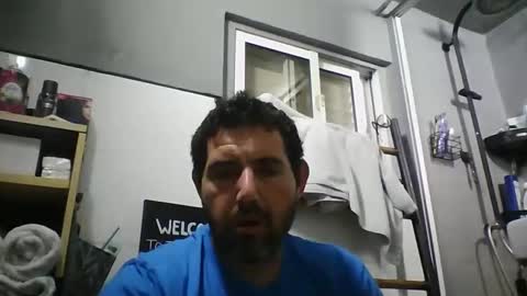 Snapshot of windowpane5 chatting on March 10, 11:32 pm windowpane online show from March 10, 11:32 pm