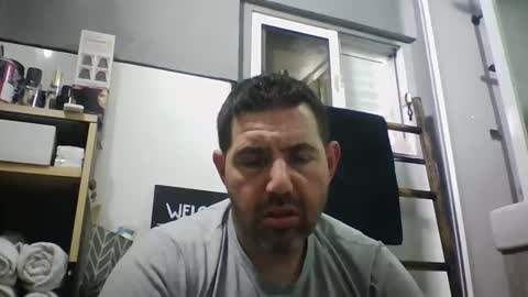 Snapshot of windowpane5 chatting on March 27, 7:02 pm windowpane online show from March 27, 7:02 pm