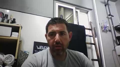 Snapshot of windowpane5 chatting on March 28, 8:08 pm windowpane online show from March 28, 8:08 pm