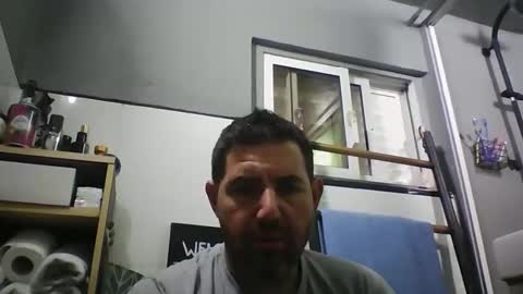 Snapshot of windowpane5 chatting on March 31, 5:02 pm windowpane online show from March 31, 5:02 pm