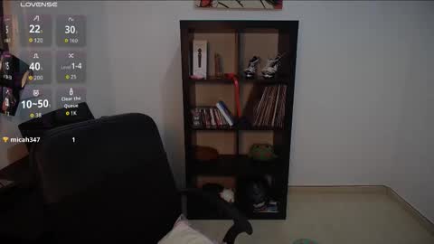 Sara online show from October 3, 5:21 pm