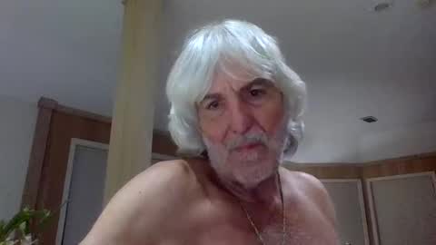 Snapshot of winedog2020 chatting on March 14, 7:03 am Gundja Man online show from March 14, 7:03 am