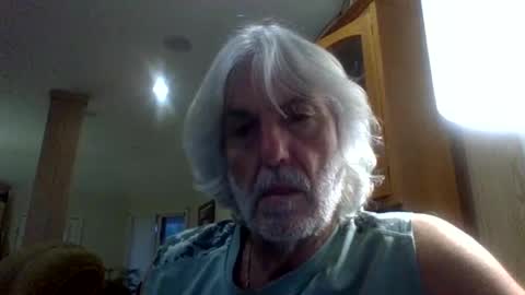 Snapshot of winedog2020 chatting on March 17, 11:52 pm Gundja Man online show from March 17, 11:52 pm
